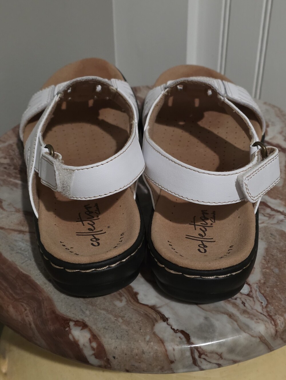 Clarks Women's White Sandals - Picture 3 of 7